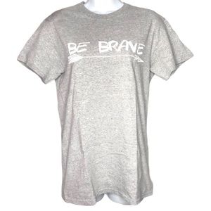 CustomInk Graphic Short Sleeves T-Shirt Small